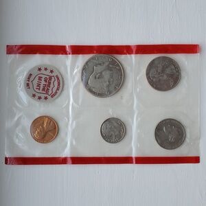 1971 Uncirculated Bureau Of The Mint Collectible Coin set